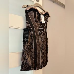 Bebe Summer Romance Coset detail dress